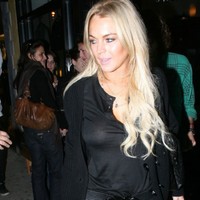 :: Babylon X ::Lindsay Lohan gallery @ Famous-People-Nude.com nu