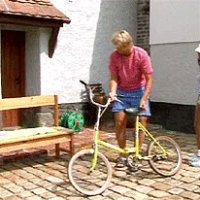 Seventeen Video Petite teenie from Holland get's her bike fixxed
