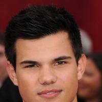MaleStars.com | Taylor Lautner nude photos