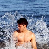 MaleStars.com | Zac Efron nude photos