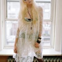  Taylor Momsen fully naked at TheFreeCelebMovieArchive.com! 